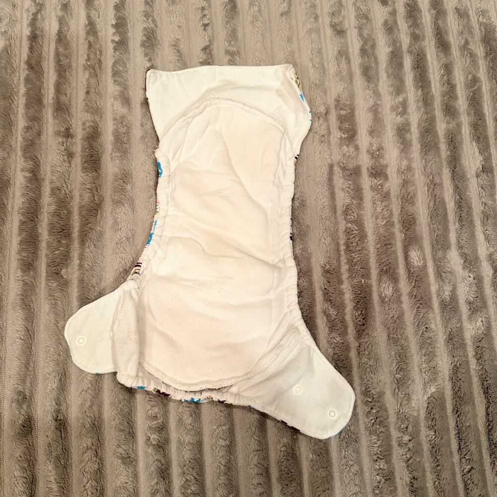 Thirsties Size Two All-in-One Cloth Diaper - Tree Print - EUC - Picture 4 of 5